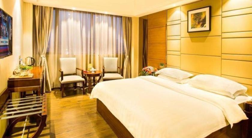 Greentree Inn Guangdong Jieyang Bus Terminal Station Ronghua Avenue Business Hotel Exterior foto