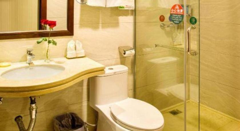 Greentree Inn Guangdong Jieyang Bus Terminal Station Ronghua Avenue Business Hotel Exterior foto