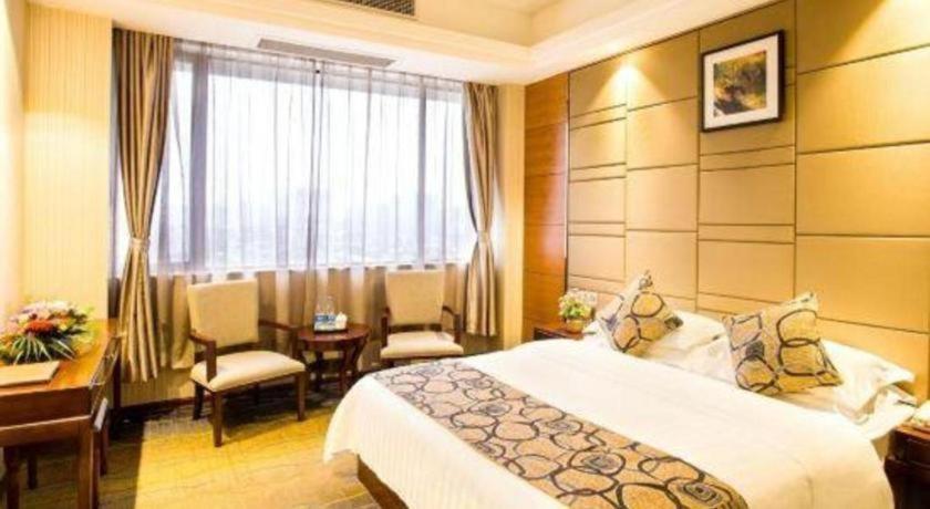 Greentree Inn Guangdong Jieyang Bus Terminal Station Ronghua Avenue Business Hotel Exterior foto