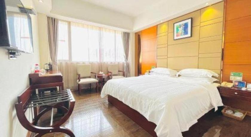 Greentree Inn Guangdong Jieyang Bus Terminal Station Ronghua Avenue Business Hotel Exterior foto
